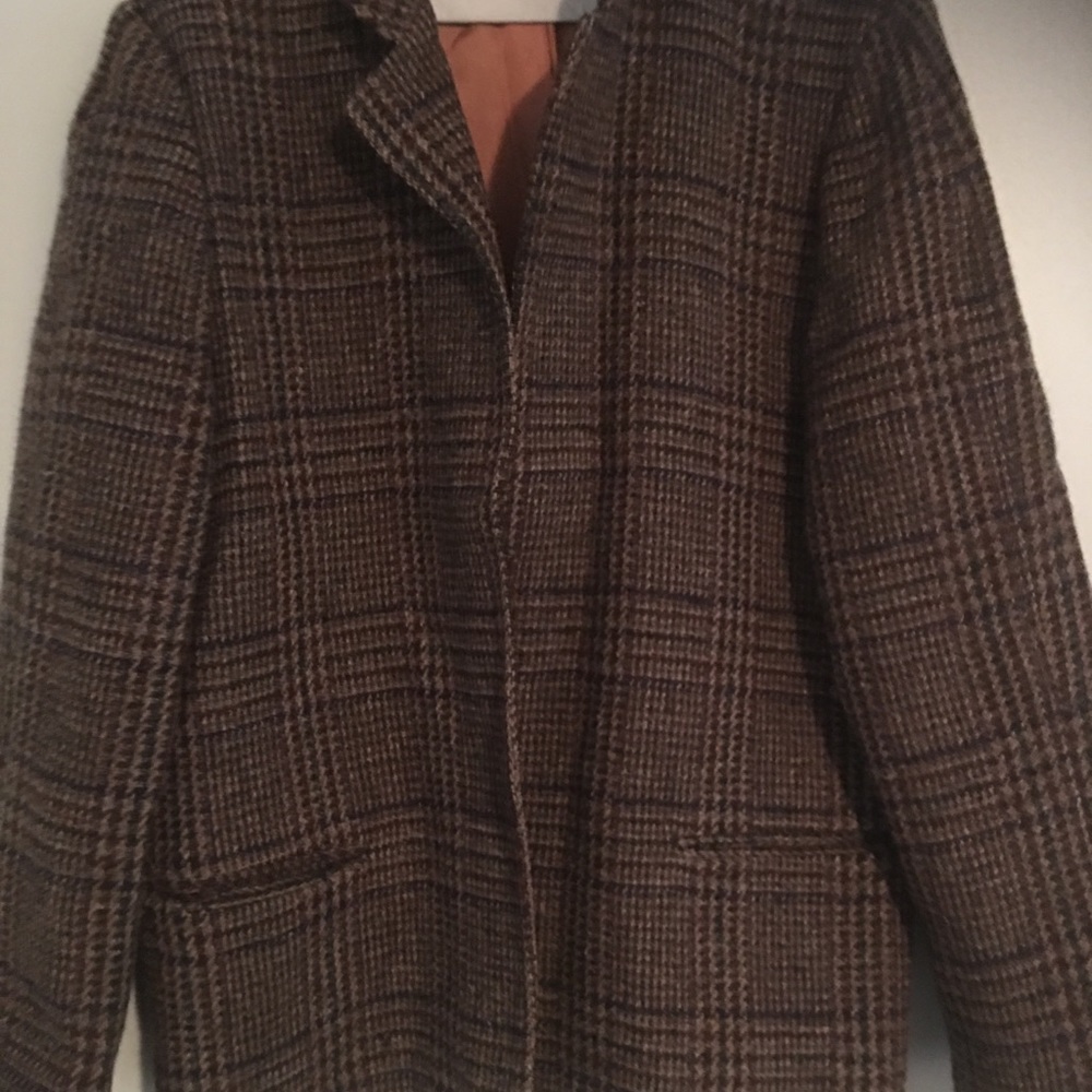 Vintage 100% wool blazer. Great print!